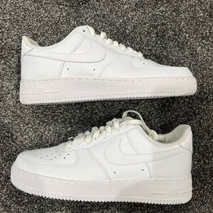 Nike Air Force 1 new without box youth size 6,7